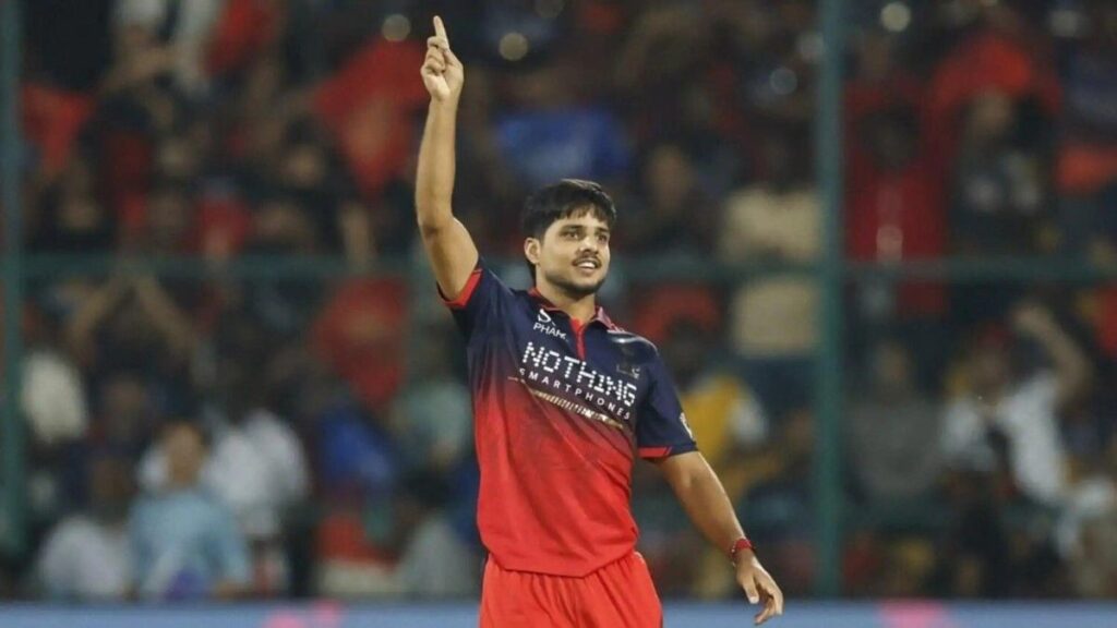 Rasikh Dar bowling in IPL 2026