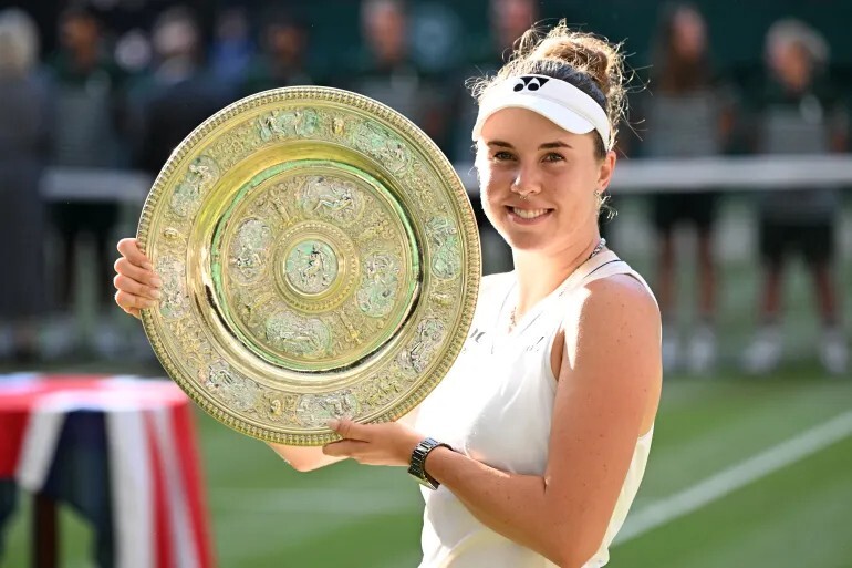 Linda Noskova with the Wimbledon 2026 Winner trophy Linda Noskova with the Wimbledon 2026 Winner trophy