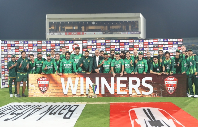 Pakistan Team after winning the T20I series against Sri Lanka Pakistan Team after winning the T20I series against Sri Lanka
